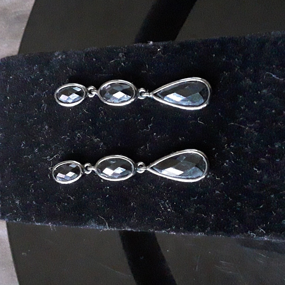 Black Teardrop Fashion Earrings